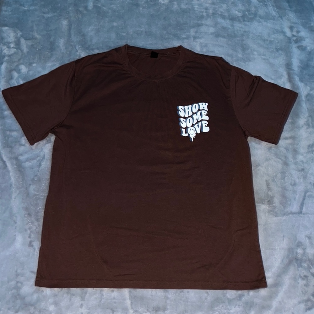 SHOW SOME LOVE Short Sleeve Tee